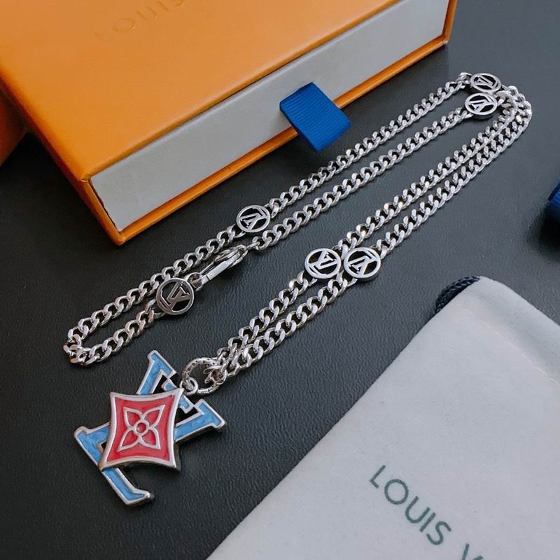LV Necklace 02lyr103